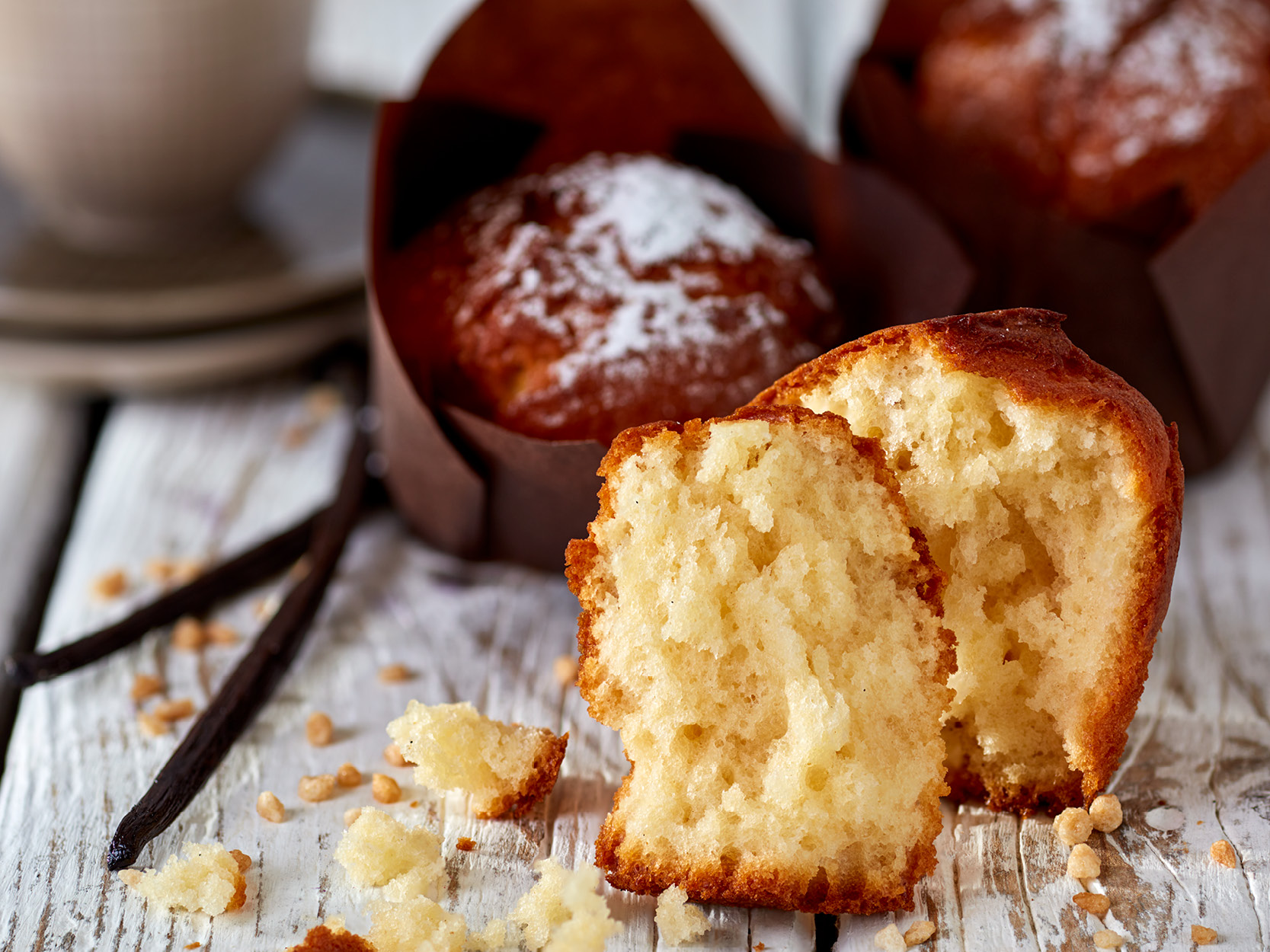 heller Muffin, aufgebrochen, aus der Reihe "Minus50"